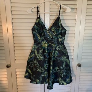 uo 3D holographic dress 🤍